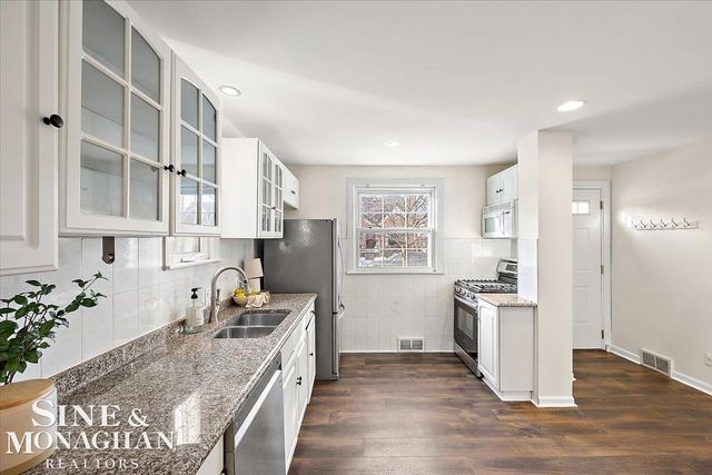 412 Manor Street, Grosse Pointe Farms, MI 48236