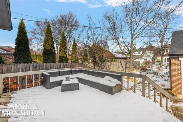 412 Manor Street, Grosse Pointe Farms, MI 48236