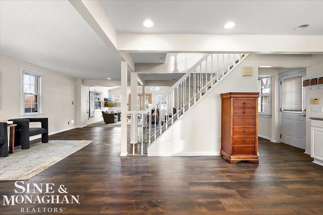 412 Manor Street, Grosse Pointe Farms, MI 48236