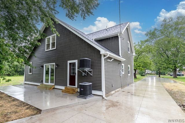 3046 Westwood Drive, Grand Island, NY 14072