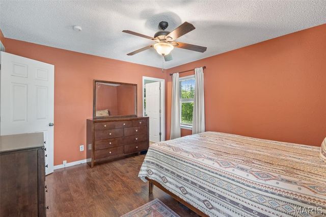 51 Oxford Drive, Washington, MO 63090