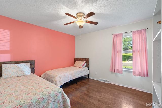 51 Oxford Drive, Washington, MO 63090