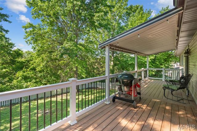 51 Oxford Drive, Washington, MO 63090