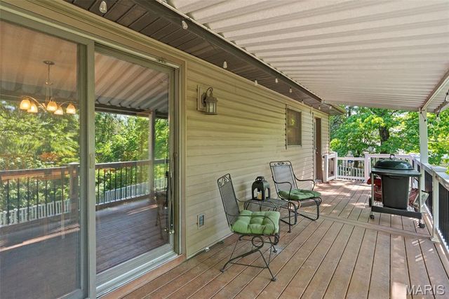 51 Oxford Drive, Washington, MO 63090