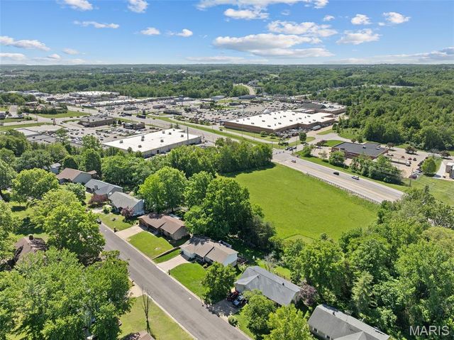 51 Oxford Drive, Washington, MO 63090