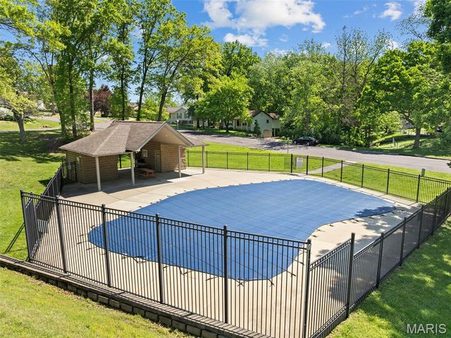 51 Oxford Drive, Washington, MO 63090