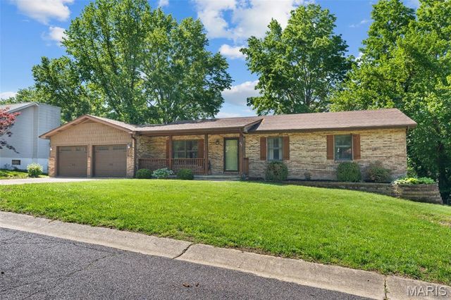 51 Oxford Drive, Washington, MO 63090