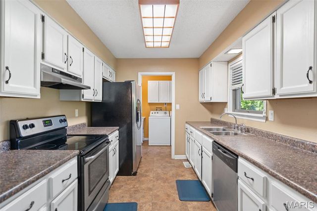 51 Oxford Drive, Washington, MO 63090