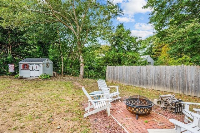 442 Pine St, Barnstable, MA 02632