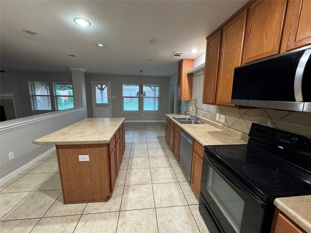 10608 Colfax Drive, Mckinney, TX 75072