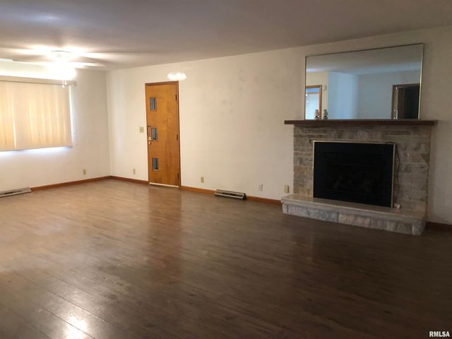 5 Adloff Lane, Springfield, IL 62704
