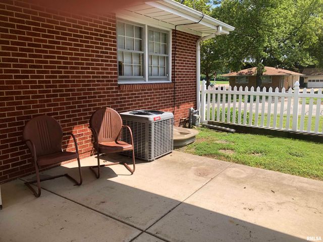 5 Adloff Lane, Springfield, IL 62704