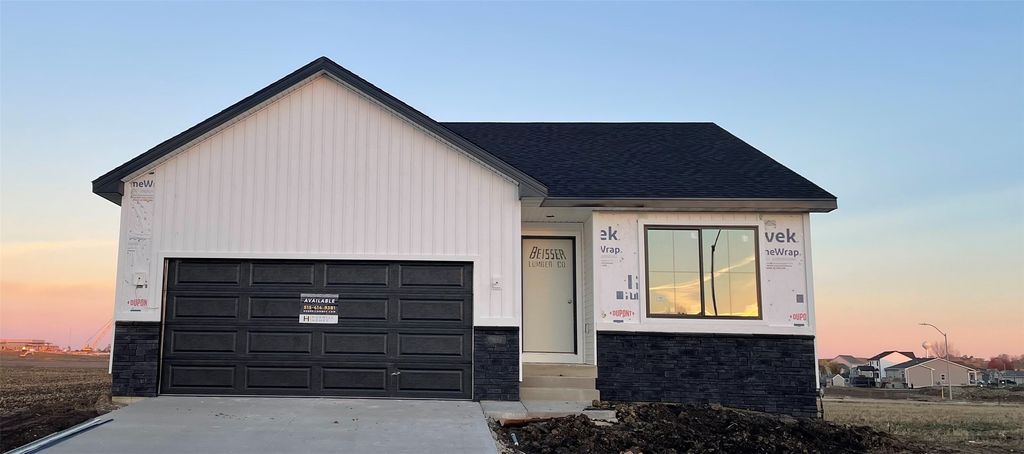 2419 Spruce Street, Granger, IA 50109