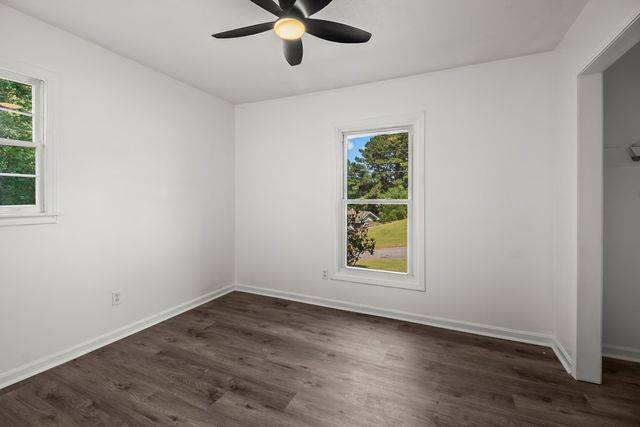 127 Fairview Lane, Daleville, AL 36322