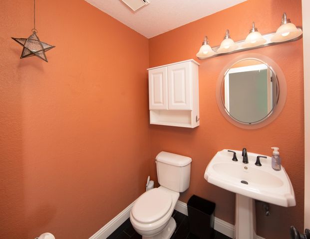 7546 Rolling Hills Cir, Dublin, CA 94568