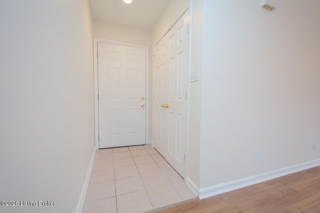 729 N Hite Ave APT 5, Louisville, KY 40206