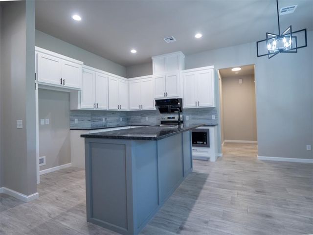 2299 Pecan Ridge, Jones, OK 73049
