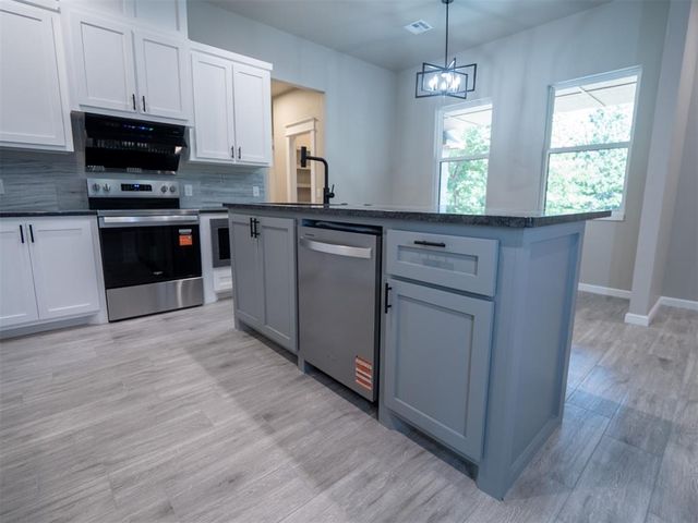 2299 Pecan Ridge, Jones, OK 73049