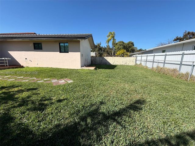 6541 SW 31st St, Miami, FL 33155