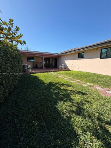 6541 SW 31st St, Miami, FL 33155