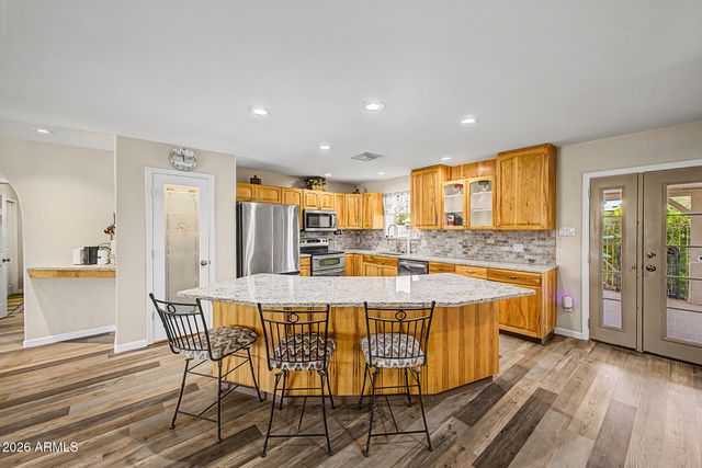 5740 W MARCONI Avenue, Glendale, AZ 85306