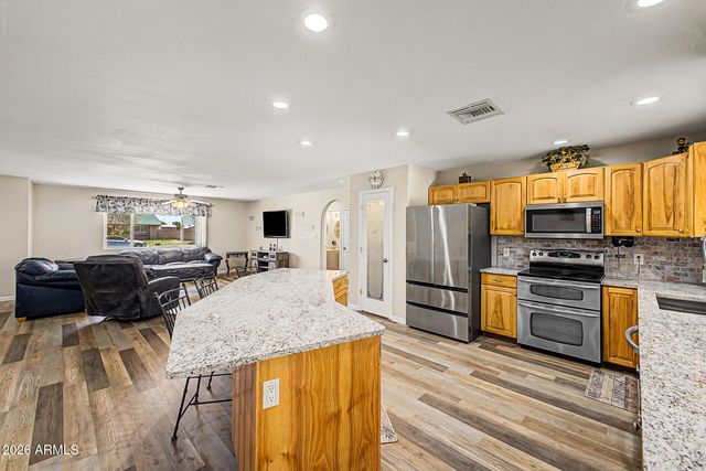 5740 W MARCONI Avenue, Glendale, AZ 85306