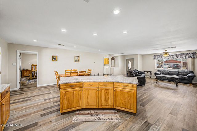 5740 W MARCONI Avenue, Glendale, AZ 85306