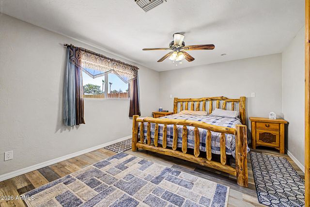 5740 W MARCONI Avenue, Glendale, AZ 85306