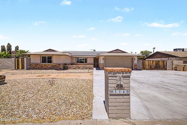 5740 W MARCONI Avenue, Glendale, AZ 85306