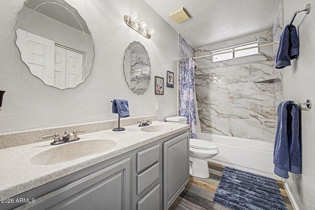5740 W MARCONI Avenue, Glendale, AZ 85306