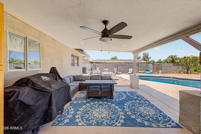 5740 W MARCONI Avenue, Glendale, AZ 85306