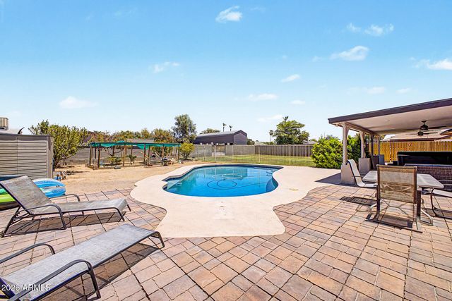 5740 W MARCONI Avenue, Glendale, AZ 85306