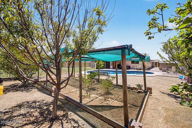 5740 W MARCONI Avenue, Glendale, AZ 85306