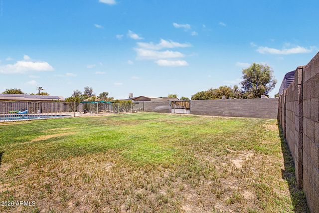 5740 W MARCONI Avenue, Glendale, AZ 85306