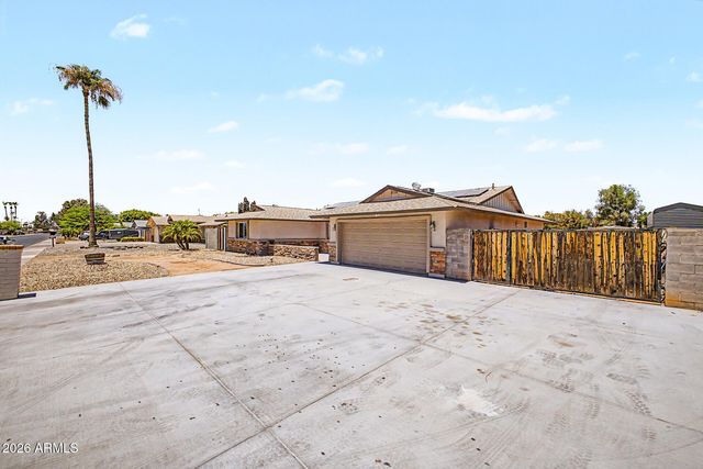 5740 W MARCONI Avenue, Glendale, AZ 85306