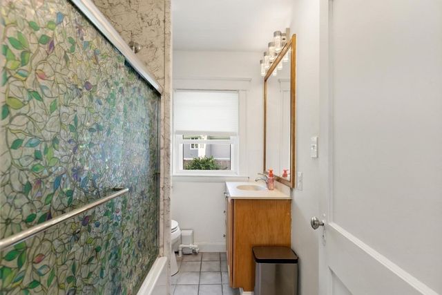 7 Lawrence St B, Beverly, MA 01915