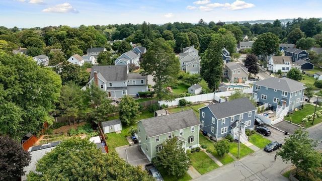 7 Lawrence St B, Beverly, MA 01915