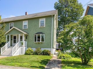 7 Lawrence St B, Beverly, MA 01915