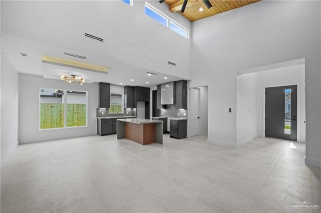 2218 N Piedra Avenue, Edinburg, TX 78542