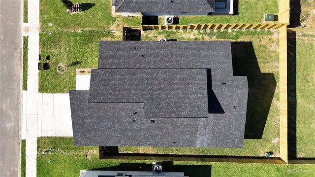 2218 N Piedra Avenue, Edinburg, TX 78542