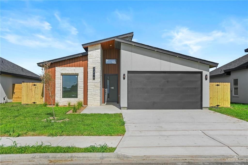 2218 N Piedra Avenue, Edinburg, TX 78542