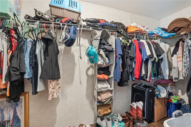 2491 Farrance CT, North Fort Myers, FL 33917