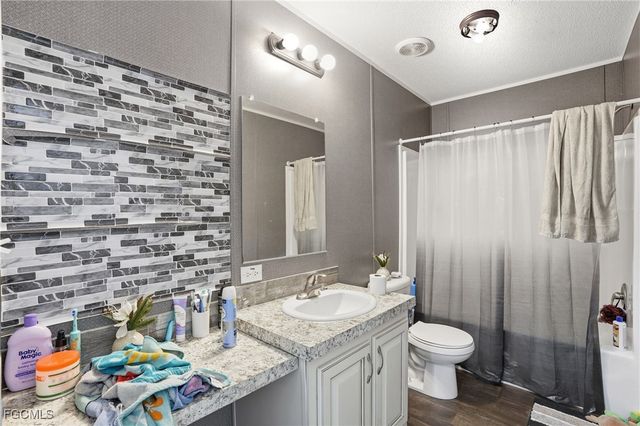 2491 Farrance CT, North Fort Myers, FL 33917