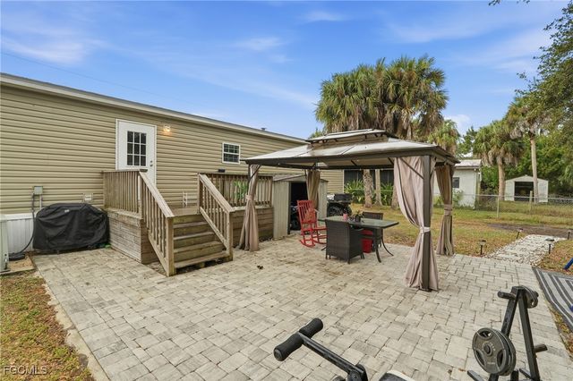 2491 Farrance CT, North Fort Myers, FL 33917