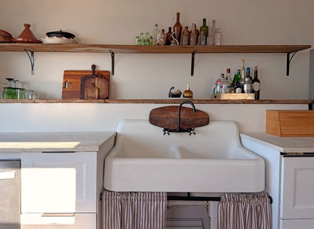 61 W 16th Road, New York City, NY 11693