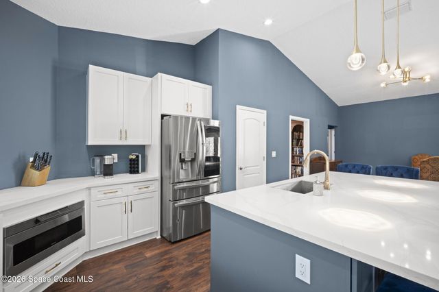 2048 Thistle Drive, Melbourne, FL 32935