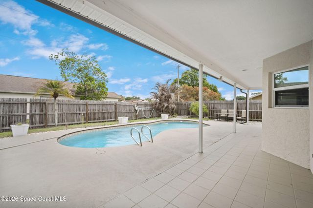 2048 Thistle Drive, Melbourne, FL 32935