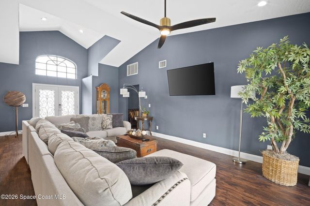 2048 Thistle Drive, Melbourne, FL 32935