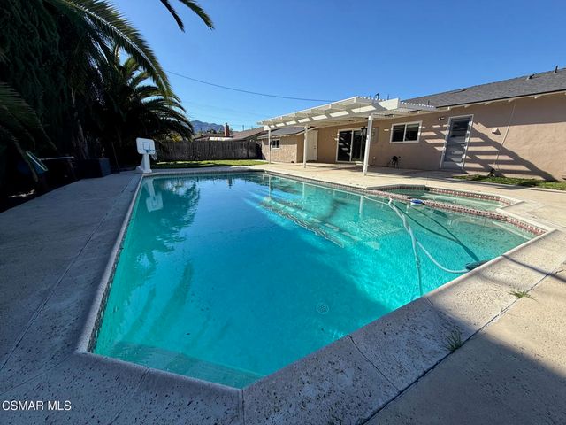 216 Virginia Drive, Newbury Park, CA 91320