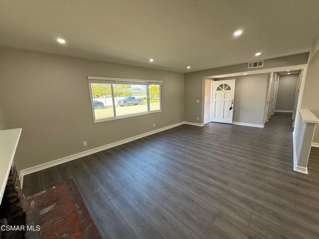 216 Virginia Drive, Newbury Park, CA 91320